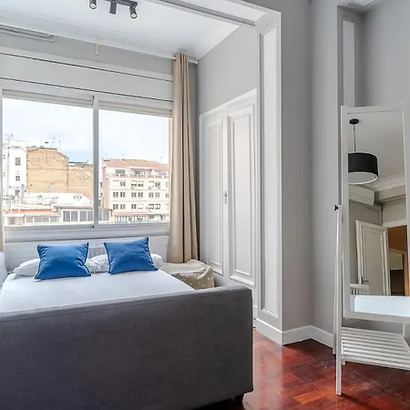 Canela Homes Eixample Apartment