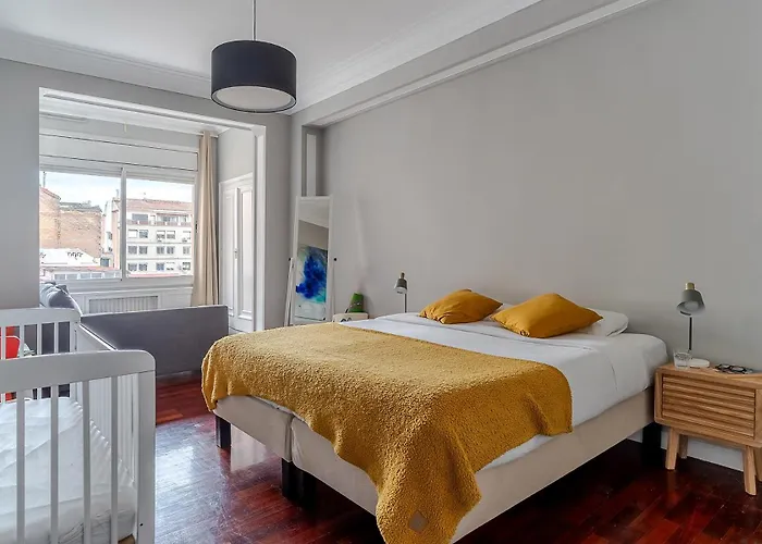 Canela Homes Eixample Apartment Barcelona